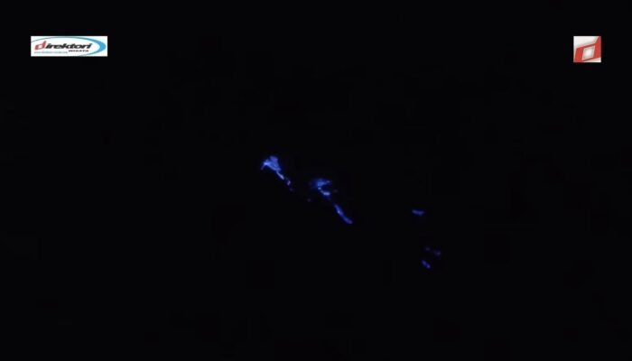 Peristiwa Blue Fire Kawah Ijen