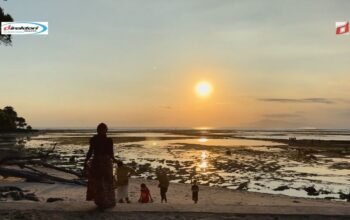 Pantai Plengkung, Pantai Eksotik dan Spot Surfing Favorite di Banyuwangi