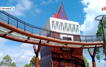 Menara Pandang Tele, Nikmati Segi Lain Keelokan Danau Toba di Samosir