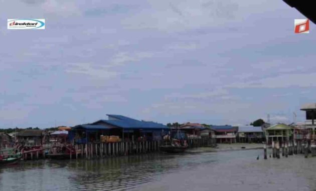 Mengeksploitasi Desa Nelayan di Pulau Ketam