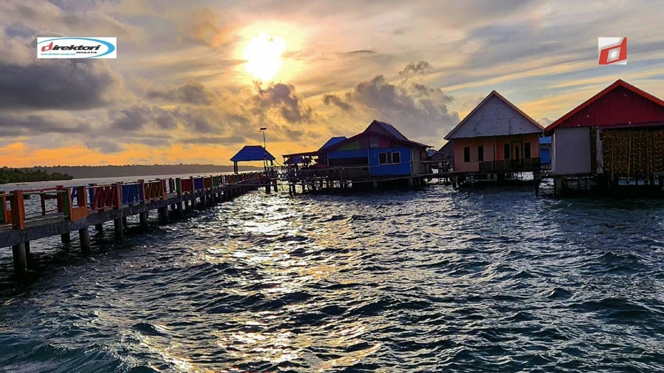 Daya Tarik Daerah Suku Bajo Mola, Sulawesi Tenggara: Rumah Panggung di Atas Air