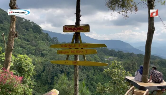 Jam Buka dan Tiket Masuk