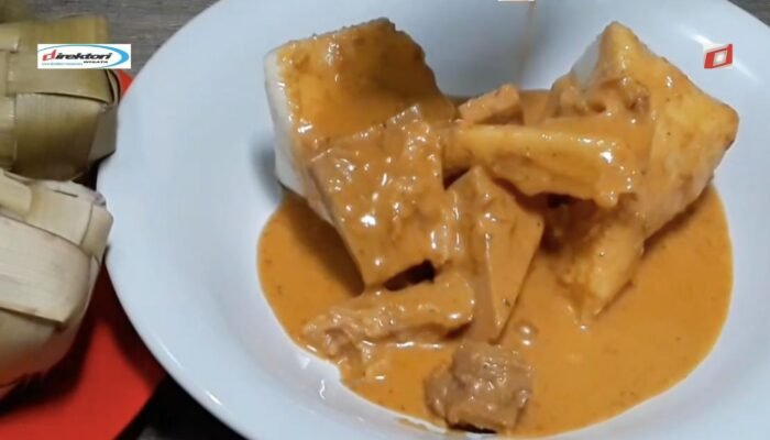 Ketupat Pitalah: Makanan Khas Tradisional Minangkabau