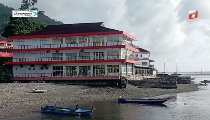 Akomodasi Terdekat di Pantai Amahusu