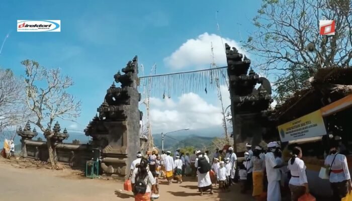 Akses Menuju Pura Bukit Gumang