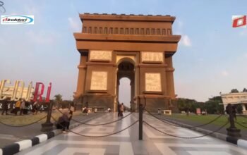 Simpang Gumul Kediri: Serasa Sedang Ada di Wisata Paris