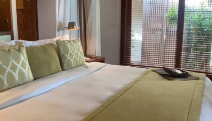 Akomodasi Mewah di Pulau Baros