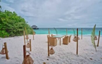 Dusit Thani Maldives: Resort Mewah untuk Liburan di Maladewa