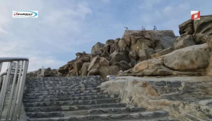 Cerita dan Tradisi di Jabal Rahmah
