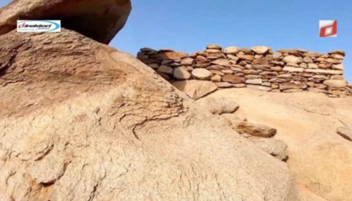 Gua Tsur Dalam Pandangan Sejarah