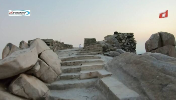 Suasana Spiritualitas di Puncak Jabal Nur