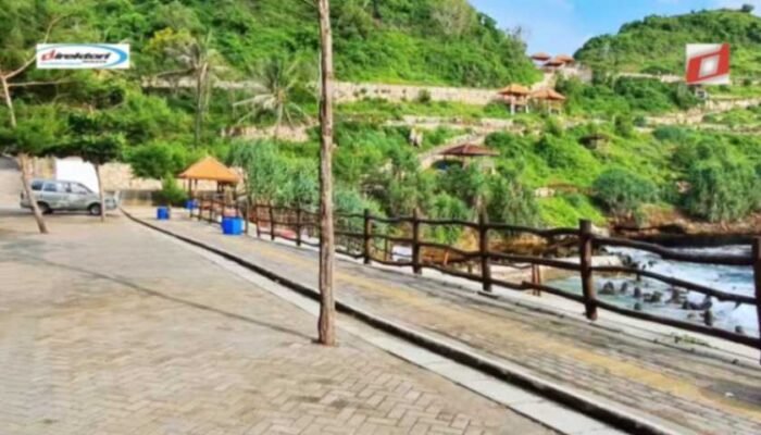 Tips Berkunjung ke Pantai Klotok