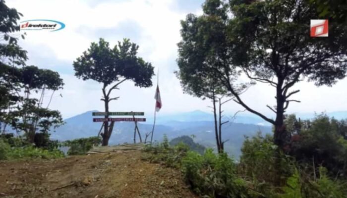 Akses Menuju Gunung Keramat