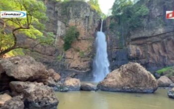 Curug Cimarinjung Sukabumi: Destinasi Wisata Air Terjun Purba di Geopark Ciletuh