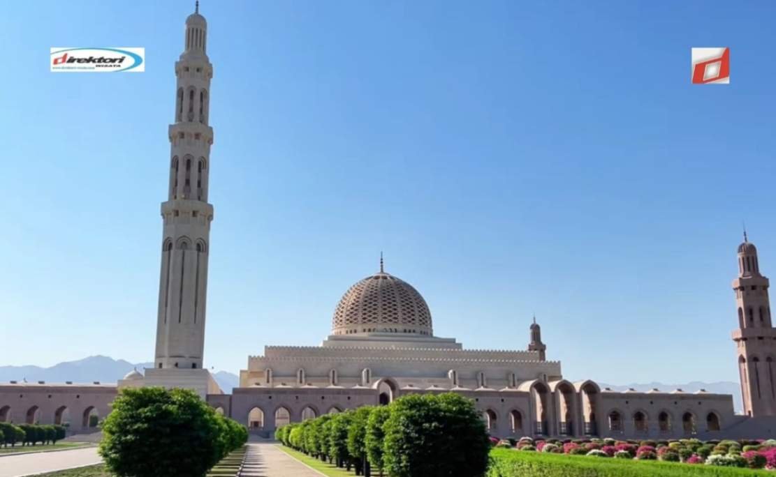 Masjid Agung Sultan Qaboos: Destinasi Wisata Religi di Oman