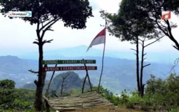 Menjelajahi Gunung Keramat Sentul: Wisata Pendakian Jarang Orang Tahu di Bogor