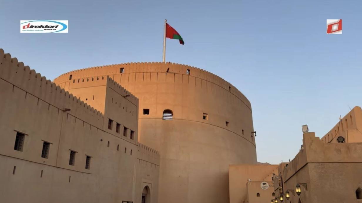 Menjelajahi Kota Nizwa Oman: Perjalanan Destinasi Wisata Budaya dan Sejarah Oman