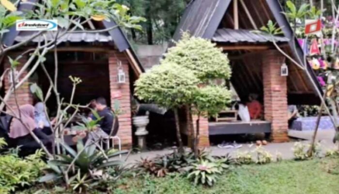 Suasana Resto yang Menyatu dengan Alam