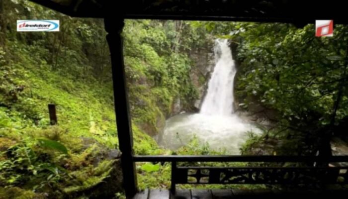 Keunikan Struktur Air Terjun