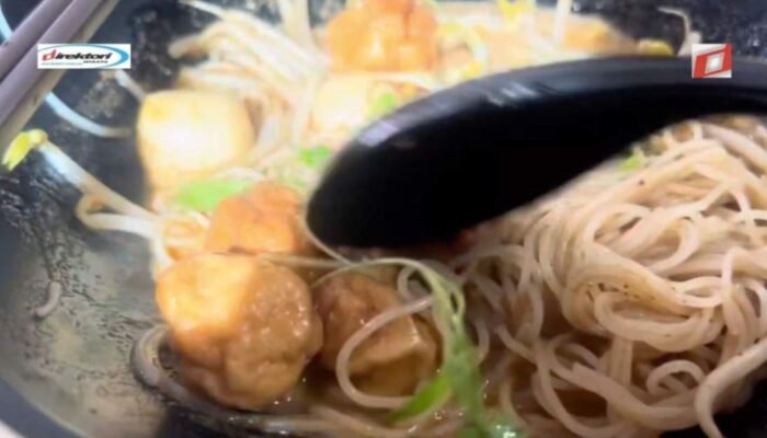 Mencicipi Kuliner Khas Kuching