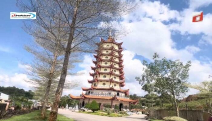 Menjelajahi Keindahan Alam Kuching