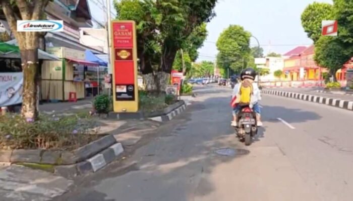 Pengalaman Wisata Menggunakan Motor Sewa