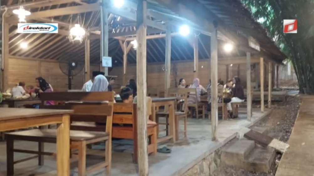 Tanah Bambu Cibubur: Destinasi Wisata Kuliner Perkampungan di Cibubur