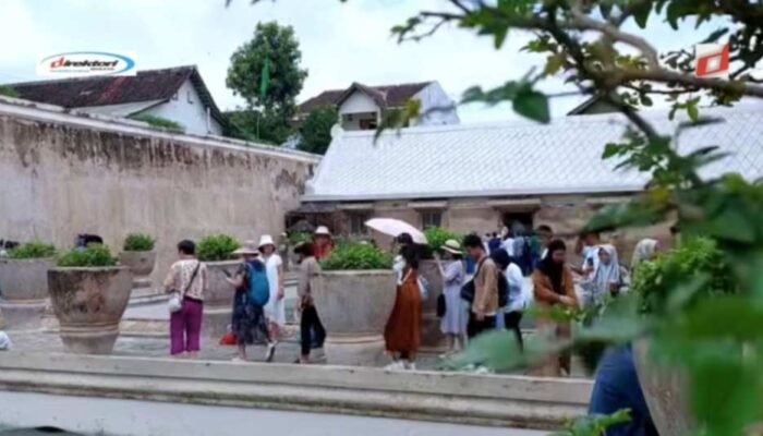Taman Sari: Menikmati Wisata Sejarah dan Keberagamaan